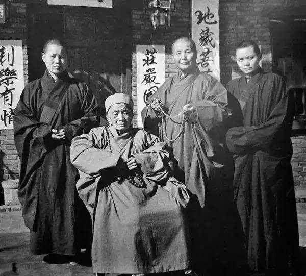 其实,烦恼是剪不断,理还乱的,即使是遁入空门,人们的七情六欲也很难一