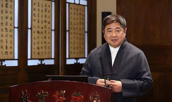 故宫博物院院长"怒怼"鉴宝专家:我们从来不研究这东西值多少钱