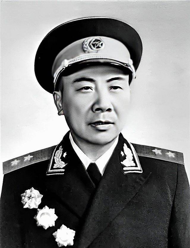 60岁任湖北省委书记,62岁任济南军区司令,曾思玉的一生成就不凡