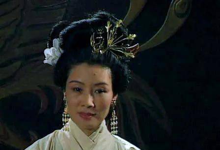 东汉何太后:屠夫之女,能力配不上野心,误国误民,罪有应得