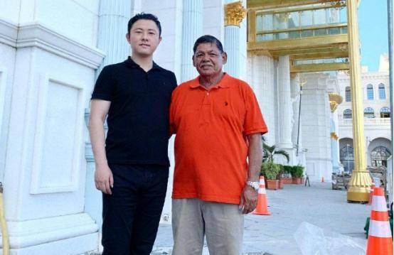 东北小伙闯澳门成亿万富豪,赌场开到美国,金立老板上门送钱_纪晓波