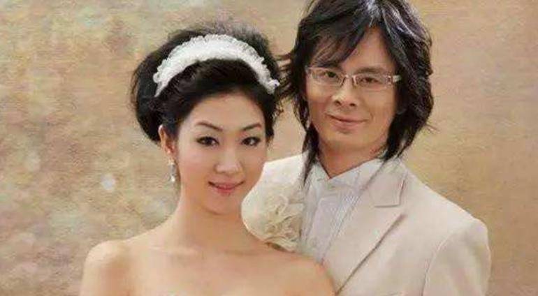 婚后,唐磊也是为了家庭开始更加努力写歌,刘帅则更是给唐磊生了一个