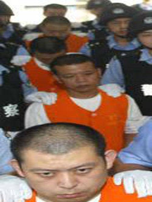 2007年,河北男子拿20万现金去买车,竟是金库失窃大案主犯_任晓峰_张