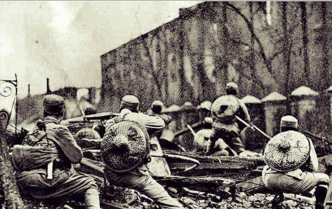 1937年,姚子青500百壮士死守宝山,敌人亦为之鸣枪致敬