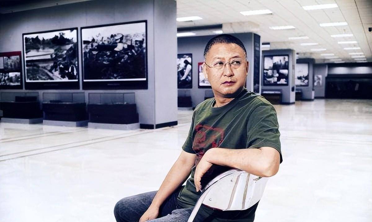 他当市长嫌工资低,辞职去"捡破烂",捡到80亿财富非要上交国家_樊建川