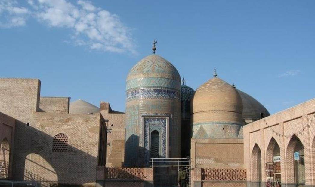 法维家族及其教团主要活动的城市,也曾短暂地担任着王朝"首都"的角色