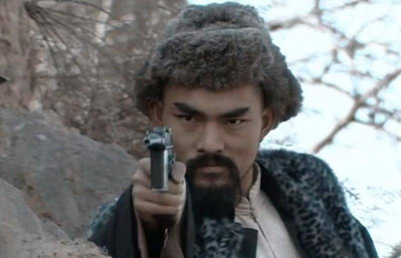 关东胡匪趣事:街溜子变身"滚地雷",脑子犯浑连自家人也敢抢