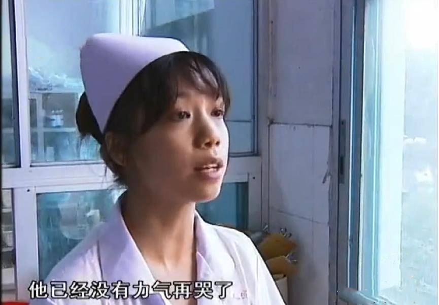 2011年,江西弃婴靠雨水在太平间存活8天8夜,迎来10位爱心爸爸_谭娟