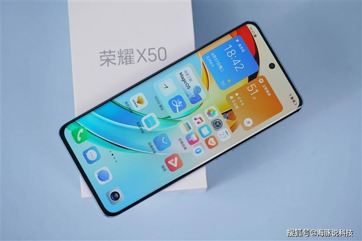 5k超曲屏 5800mah 1亿主摄,荣耀千元机市场夺魁!