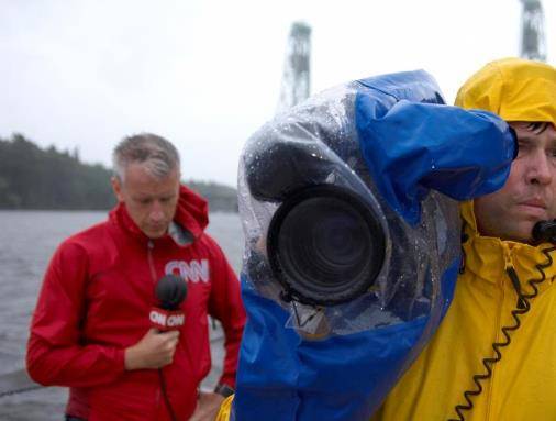 从豪门阔少到cnn主播,丧父兄,历生死,勇出柜,活出幸福人生