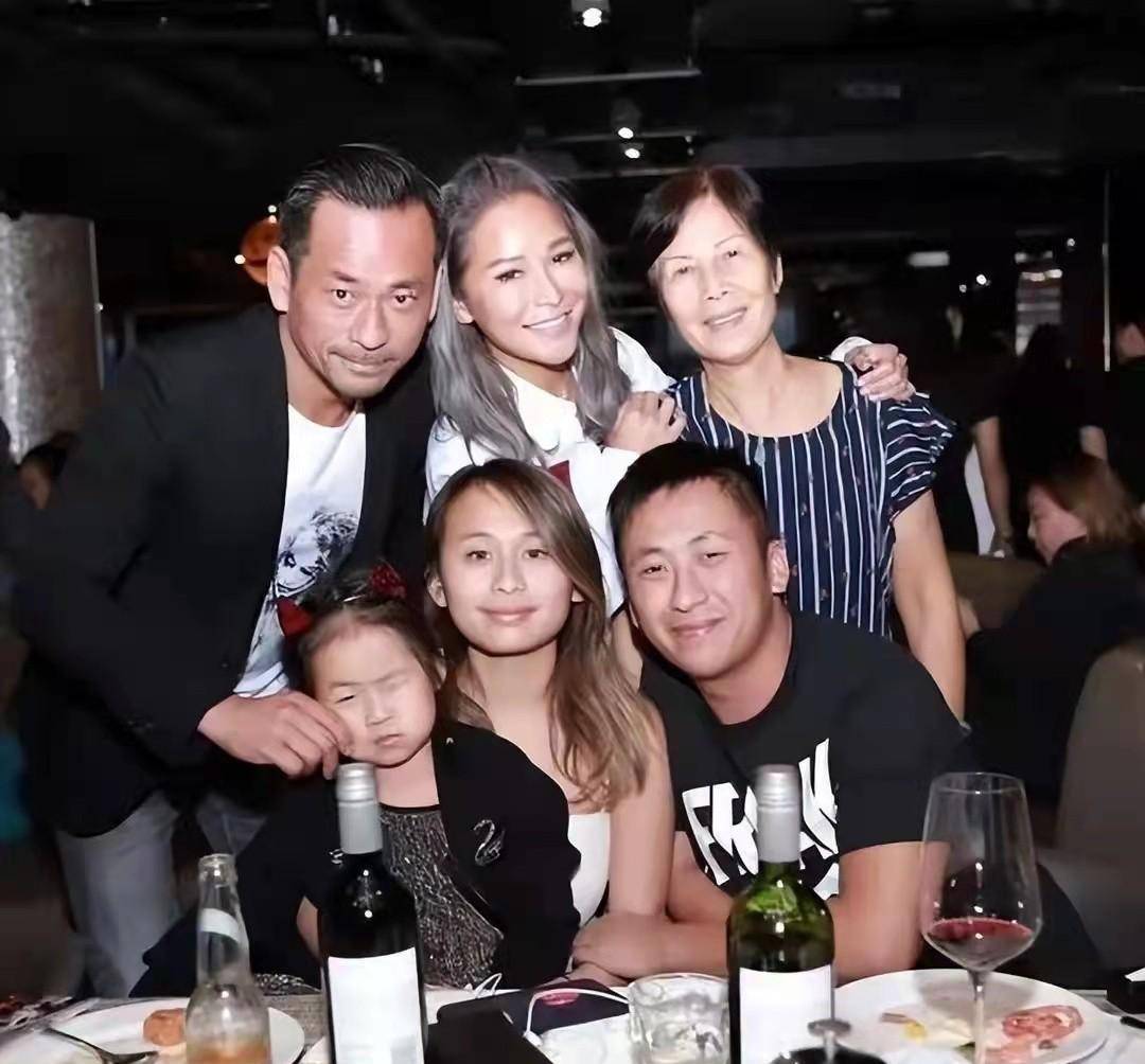 洗米华被控286项罪名,旗下公司被低价收购,百亿家产成泡影_华的_澳门