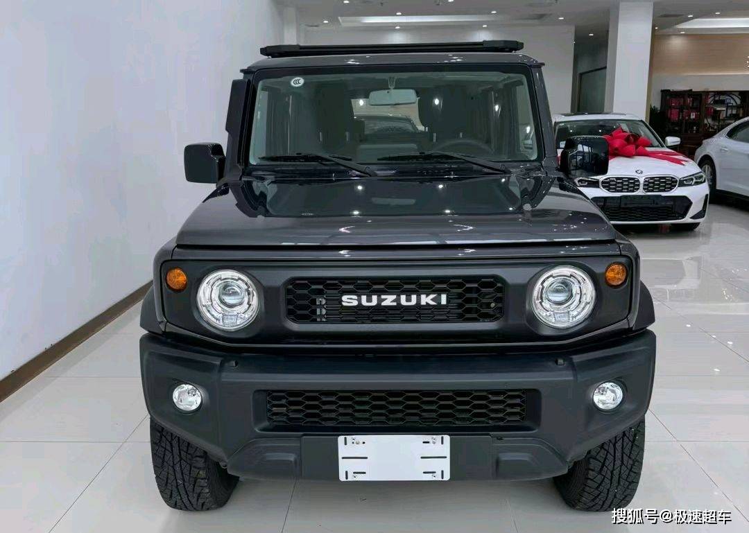 全新铃木吉姆尼四驱越野车:无畏探索,征服未知