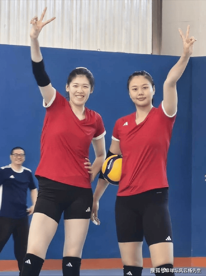 2024世界女排联赛巴西站:中国女排14人名单公布,首战迎战韩国女排