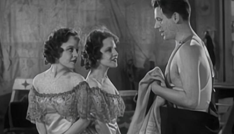 这里所说的他人,其实指的就是黛西和维奥莱特后来的丈夫.