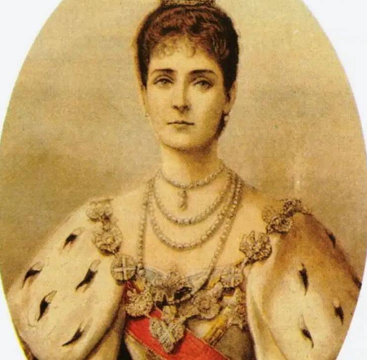 恐惧她嫁过来,还把俄国覆灭归罪于她_尼古拉_亚历山德拉_亚历山大三世