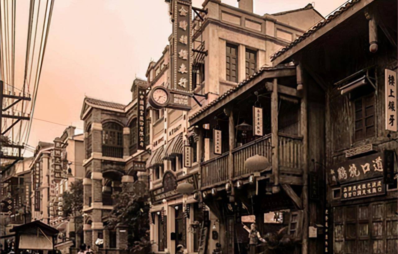 23岁嫁入豪门,公公败光家产,她与丈夫街头卖油条,再成千亿富翁