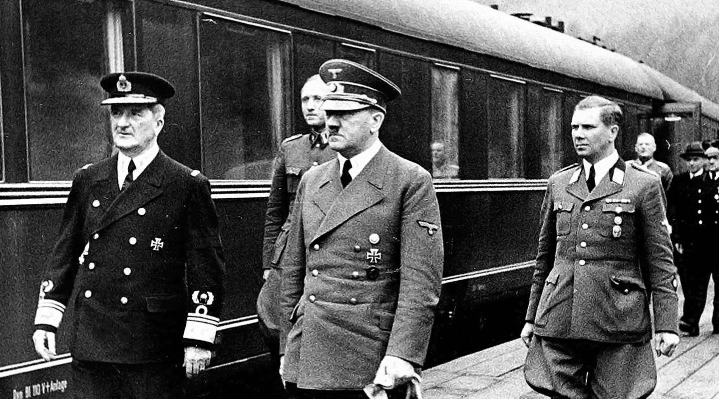 希特勒和海莲娜图片