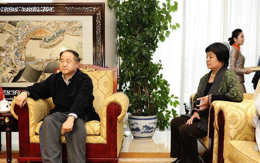 莫言与他的半文盲妻子:写信靠画图,庆功宴上摆妻子包的饺子
