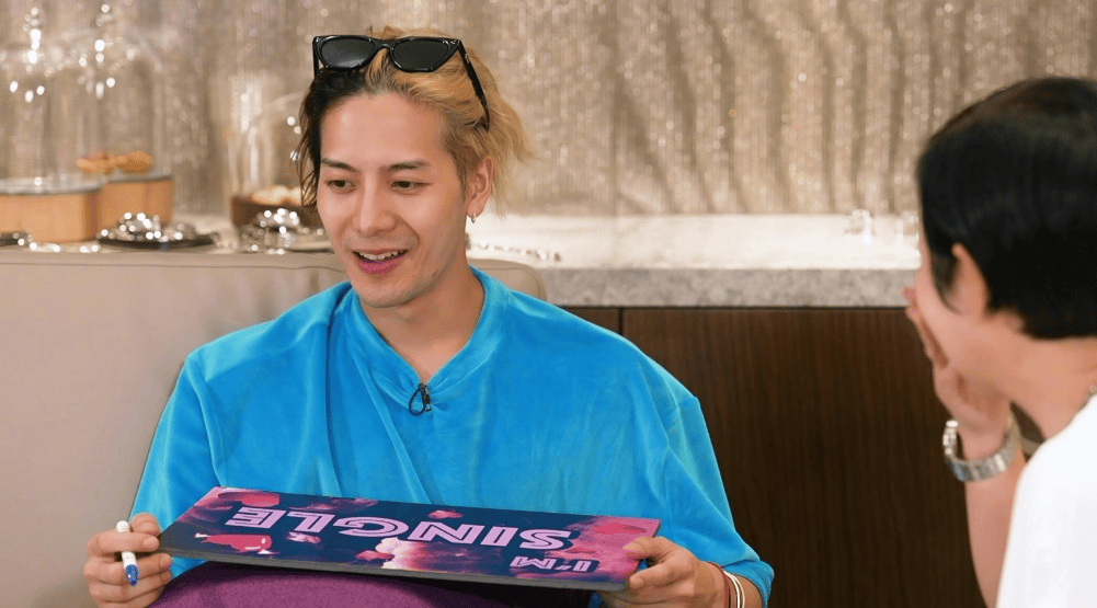 王嘉尔憧憬未来家庭生活:35岁成家立业,期待成为慈爱父亲