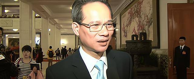 梁耀辉,为何从土皇帝到阶下囚?最后只剩下17年的牢狱之灾