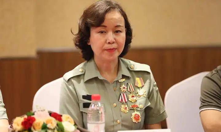 战地女神钟慧玲:精心照顾伤员,为战友挡子弹!后来如何呢?