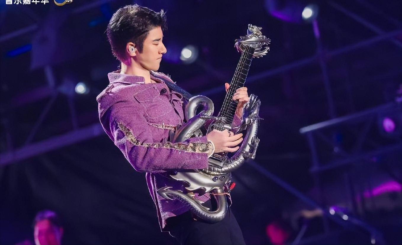 于公于私都是人家个人的生活事件,并且很多事情都是前妻的一面之词