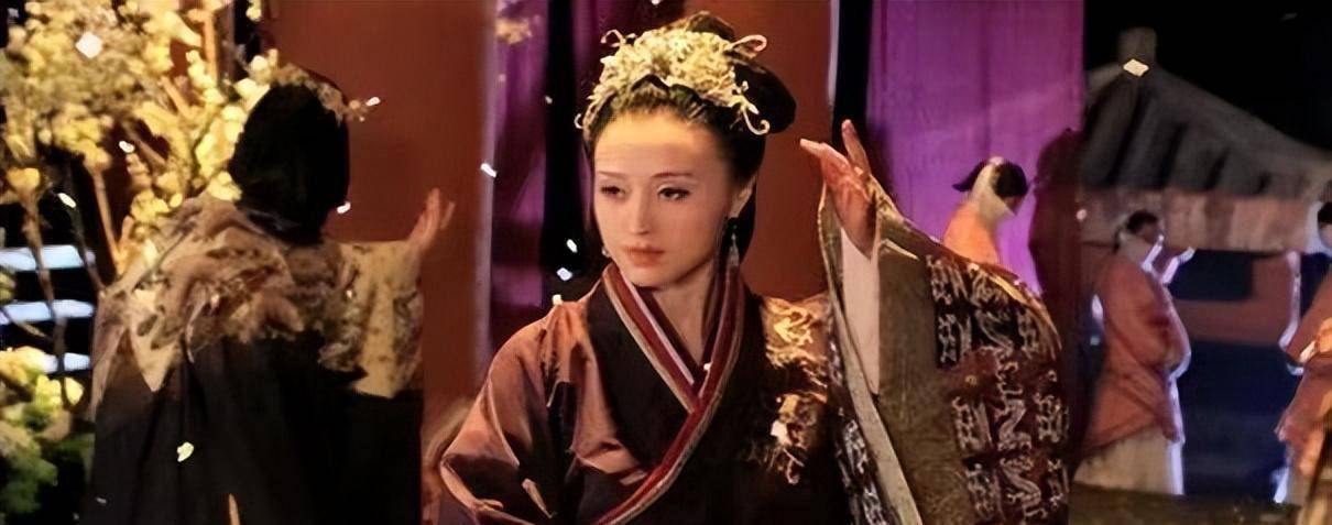 原来宫斗的最高境界是不