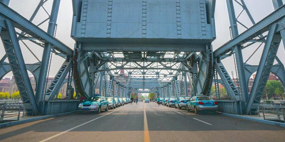 全国唯一一座立转式开启桥-天津解放桥