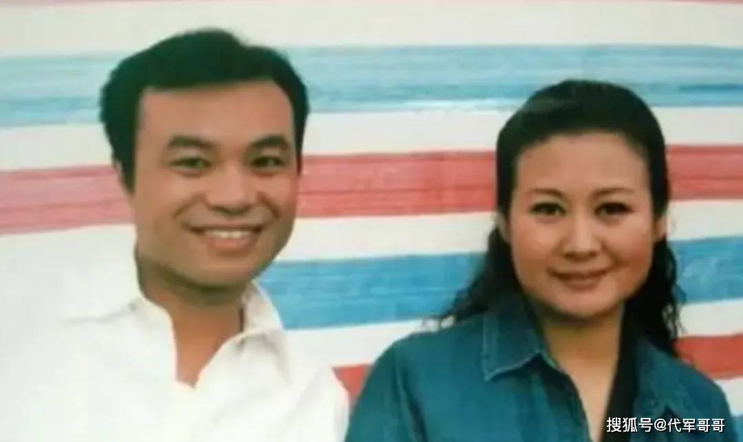 春晚常客黄晓娟:与初恋结婚恩爱37年,如今儿子是她的骄傲