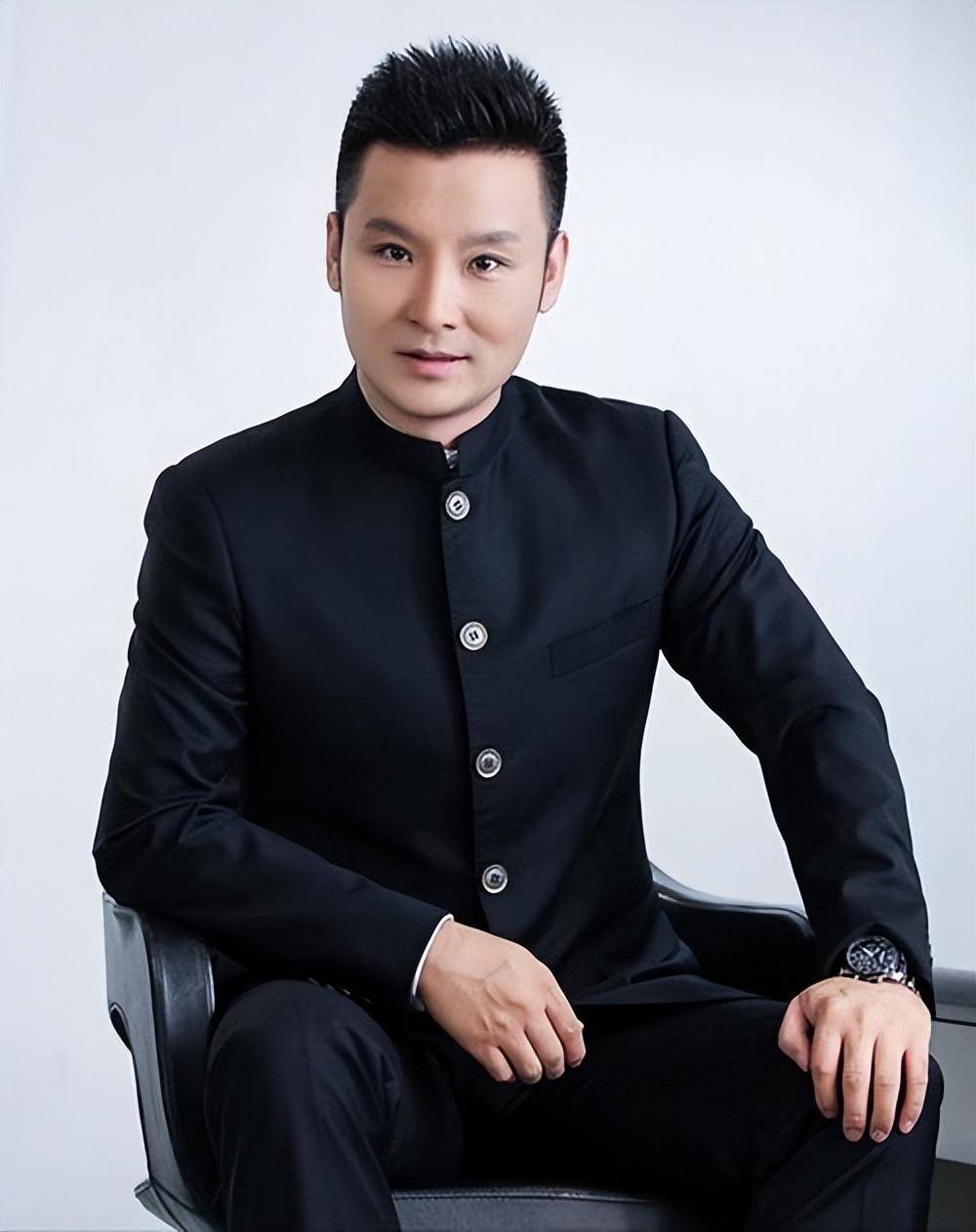 刘和刚:娶妻娶了一家3口,4位老人同住一屋檐下,他有苦说不出_战扬