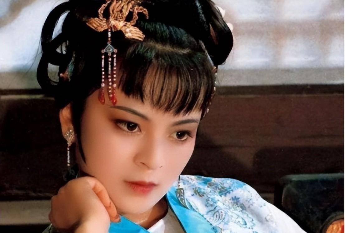 贾探春和迎春,惜春不一样,她杀伐果决,办起事来雷厉风行.