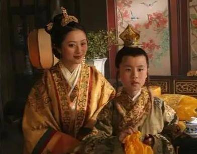 是皇帝,这位明皇妃死后不被重视,三百年后曝尸荒野_王恭_郑贵妃_儿子