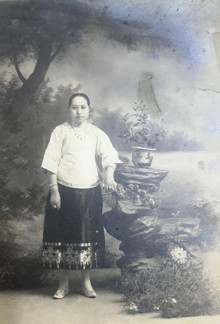 黎元洪二妻:丧夫后与小10岁店员同居,被继女状告,晚年出家为尼