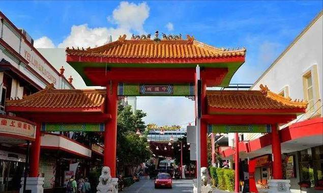 1901年,一千多名国人迁徙海外,租借荒地999年,建起一座中国城