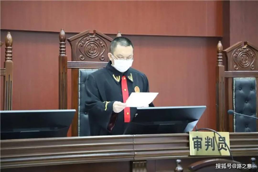 2005年6月11日11时35分,随着"砰,砰,砰"三声枪响,结束了王浪浪,何涛