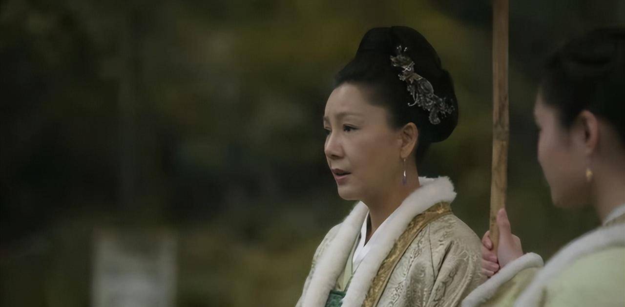 《知否》"张桂芬的反面教材"梁夫人:女人嫁错了人,该怎么办