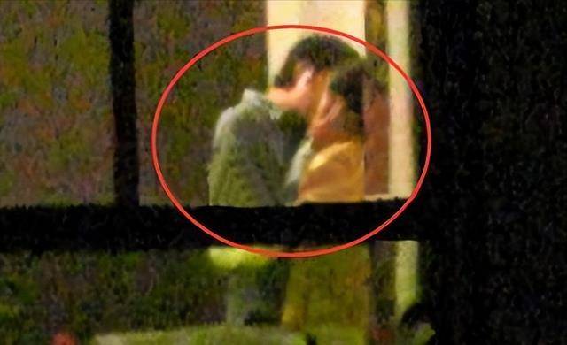 10位单身女星,一人显赫身世让人望而却步,一人被爆黑料形象尽失