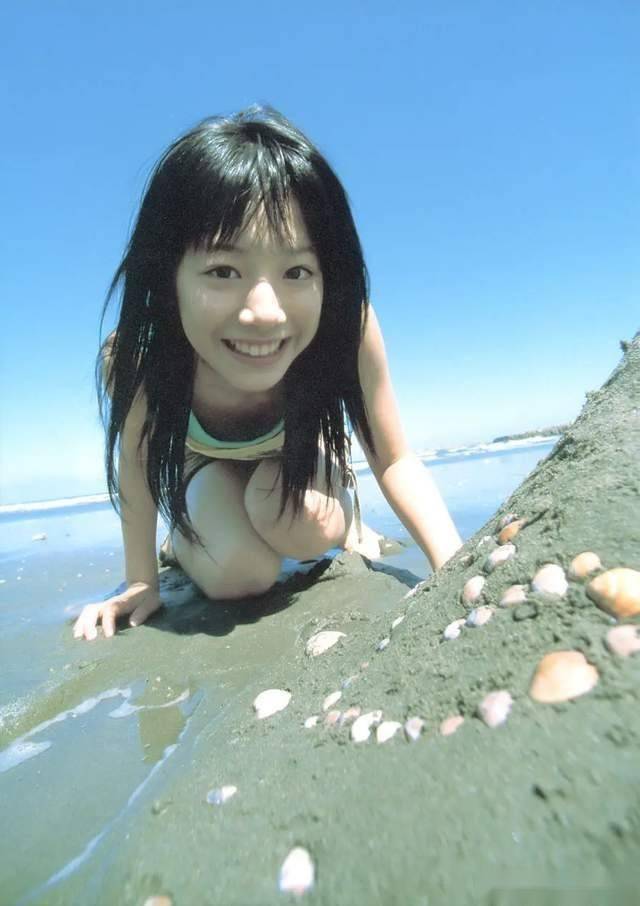 这谁顶得住！24岁的夏帆，用美貌和才华征服日系纯欲世界！