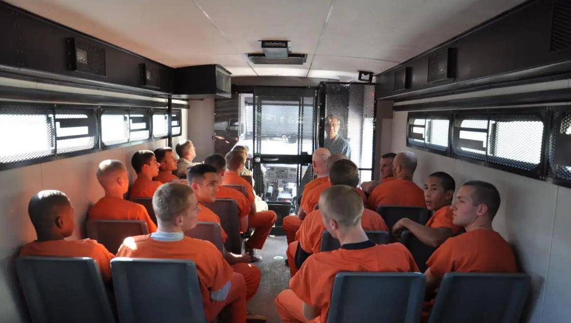 监狱里最不待见强奸犯,吴亦凡进去后会遭遇什么?