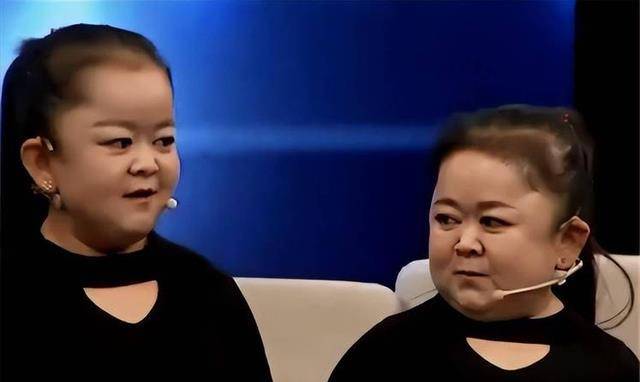 2019年,成都"最美"袖珍女结婚,32岁模样像10岁,如今过得怎样_杨萍