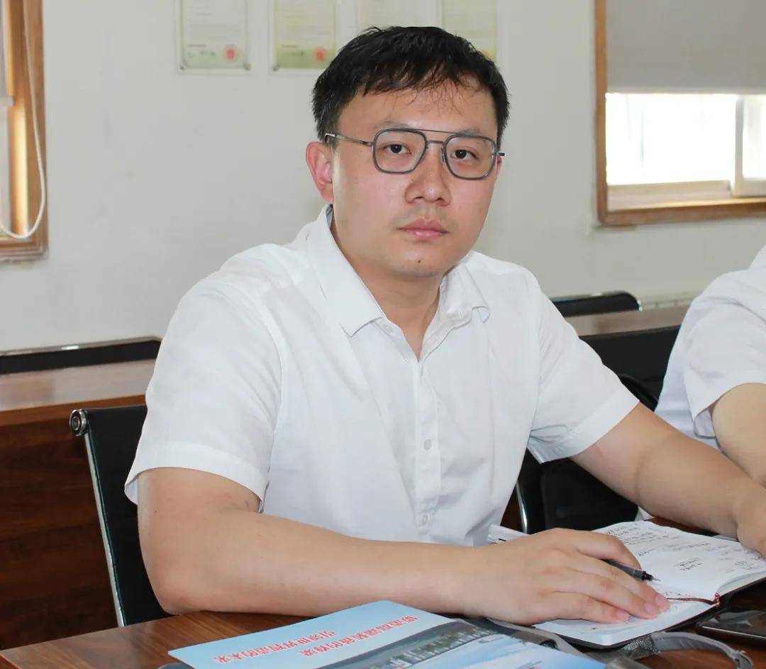 德阳市人大常委会副主任杨方清一行到西安铸锻协会考察交流