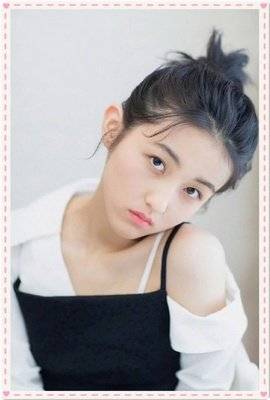 张子枫:演技与颜值并重的新生代实力派女演员
