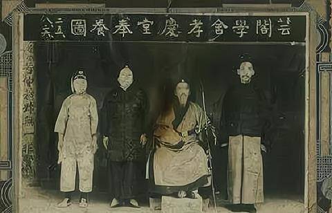 在关中因大旱遭遇大饥荒之际,牛兆濂挺身而出,负责蓝田赈恤局主持全县