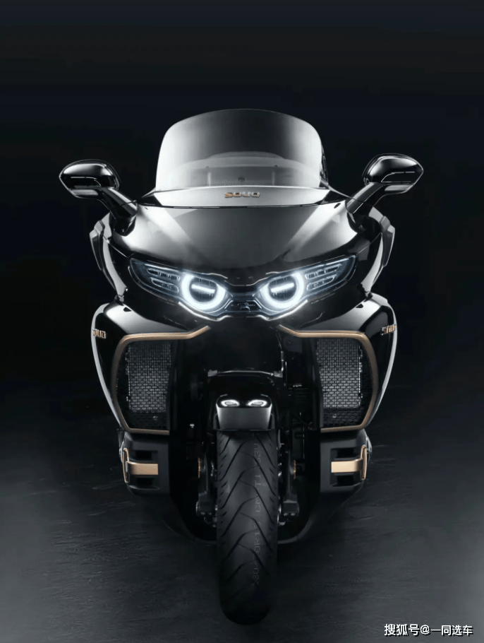 长城汽车发力新赛道,水平对置八缸摩托亮相,与坦克汽车更配