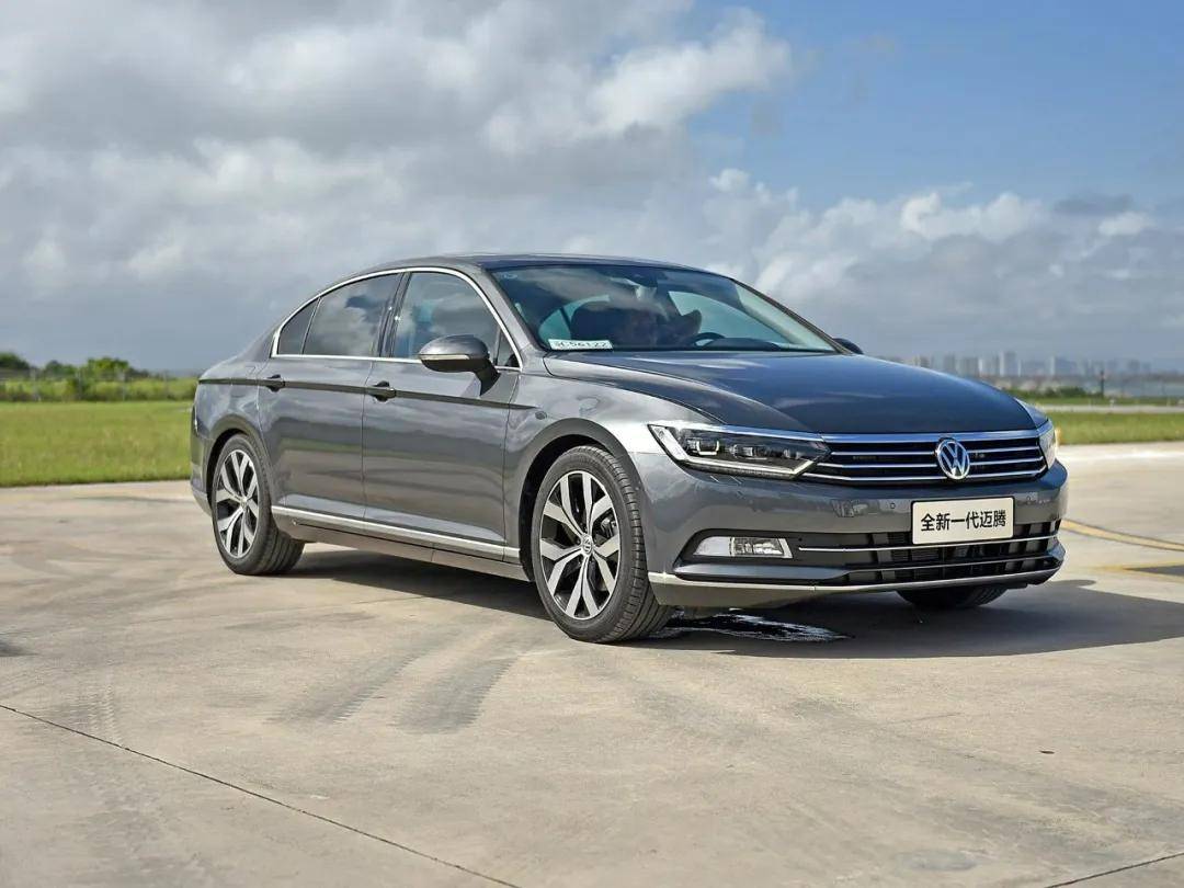 从舒享平权到智能平权,全新一代迈腾开启油车智能新时代