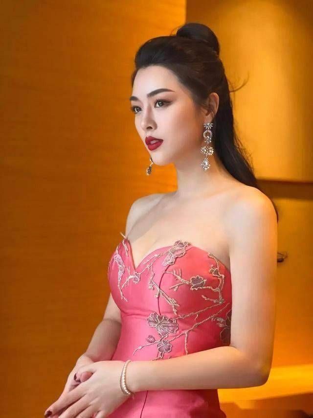 余薇薇的世界小姐之路,这谁顶得住的饱满美貌?