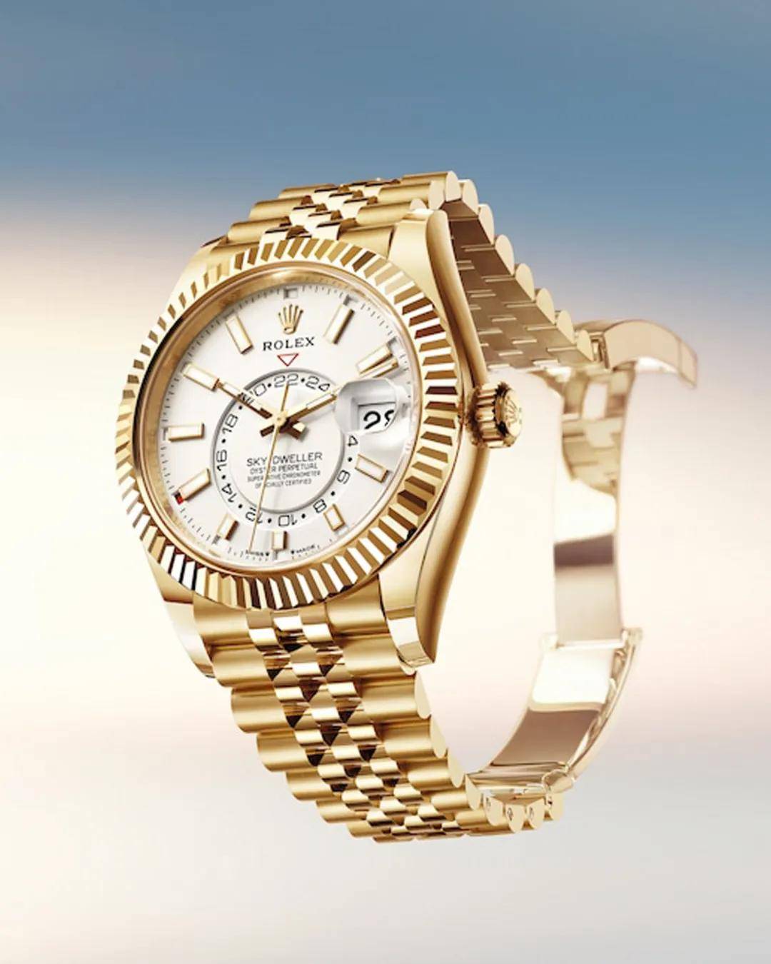 材质,色彩,直径,功能……今年要买什么表?