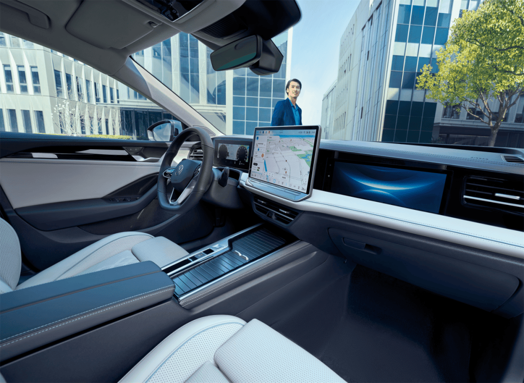 在油电争锋的时代里,全新一代迈腾叩响b级轿车最强音