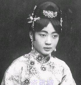 文秀:唯一敢和皇帝离婚的女人,离婚后穷困潦倒,洗手坚持3盆水