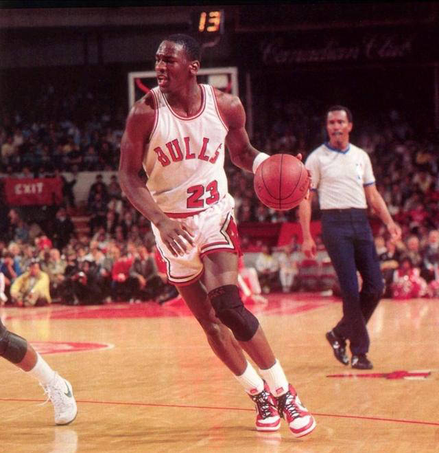 nba球星背后的寓意深刻的球衣号码故事